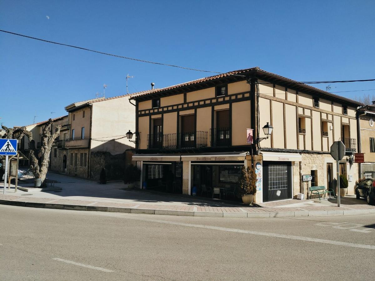 Alojamientos Palacete 佩尼亚兰达德杜埃罗 外观 照片
